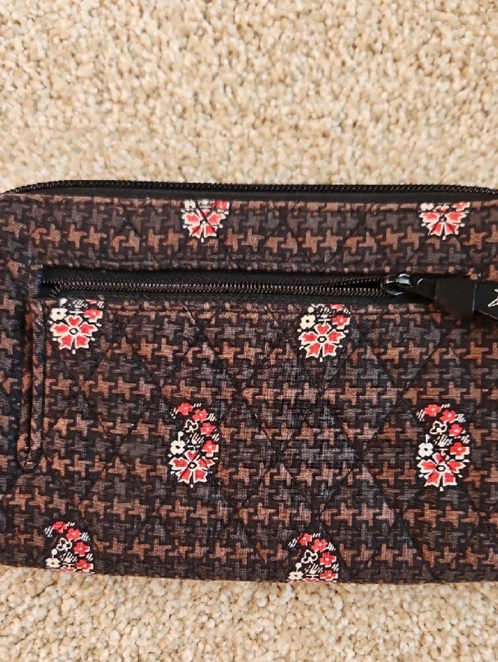 Vera Bradley Size OS Black with Pink Floral Quilted Wristlet Wallet - Picture 3 of 13